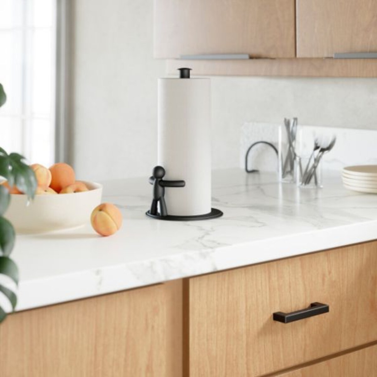 Stojak na ręcznik papierowy (czarny) stalowy Buddy Umbra