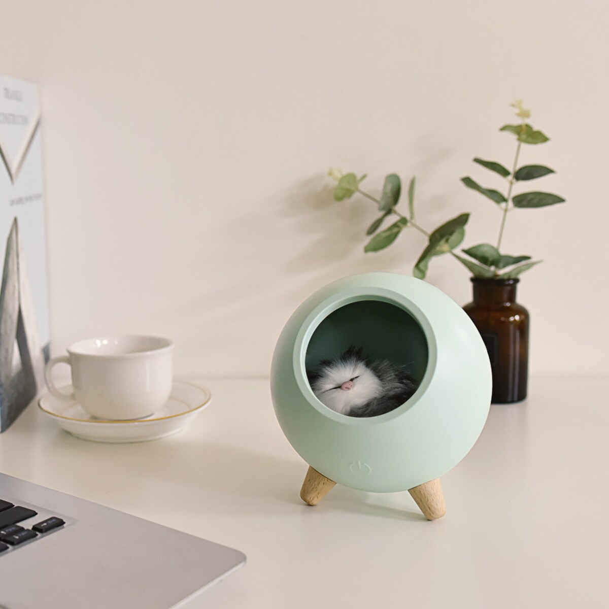 Lampka nocna z kotkiem seledynowa