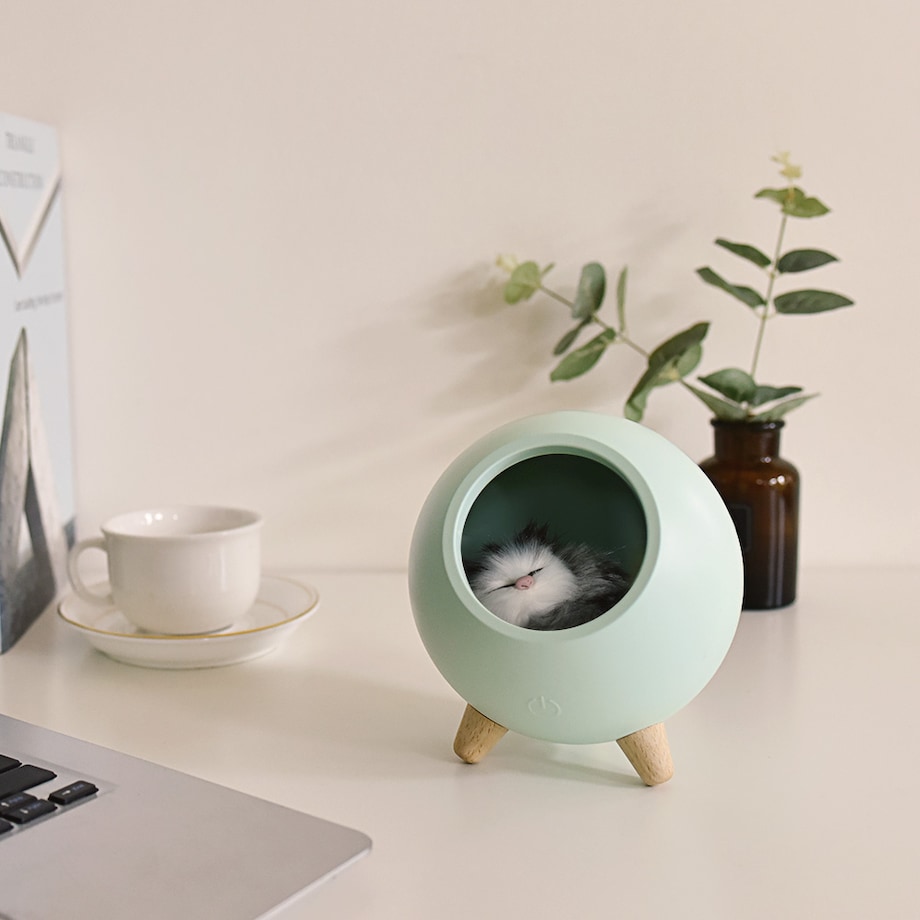 Lampka nocna z kotkiem seledynowa