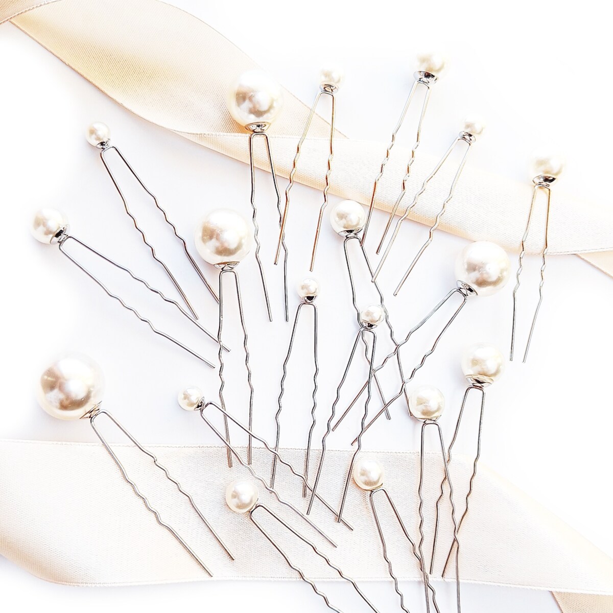 Zestaw perełek kokówek ślubnych do eleganckiej fryzury kok