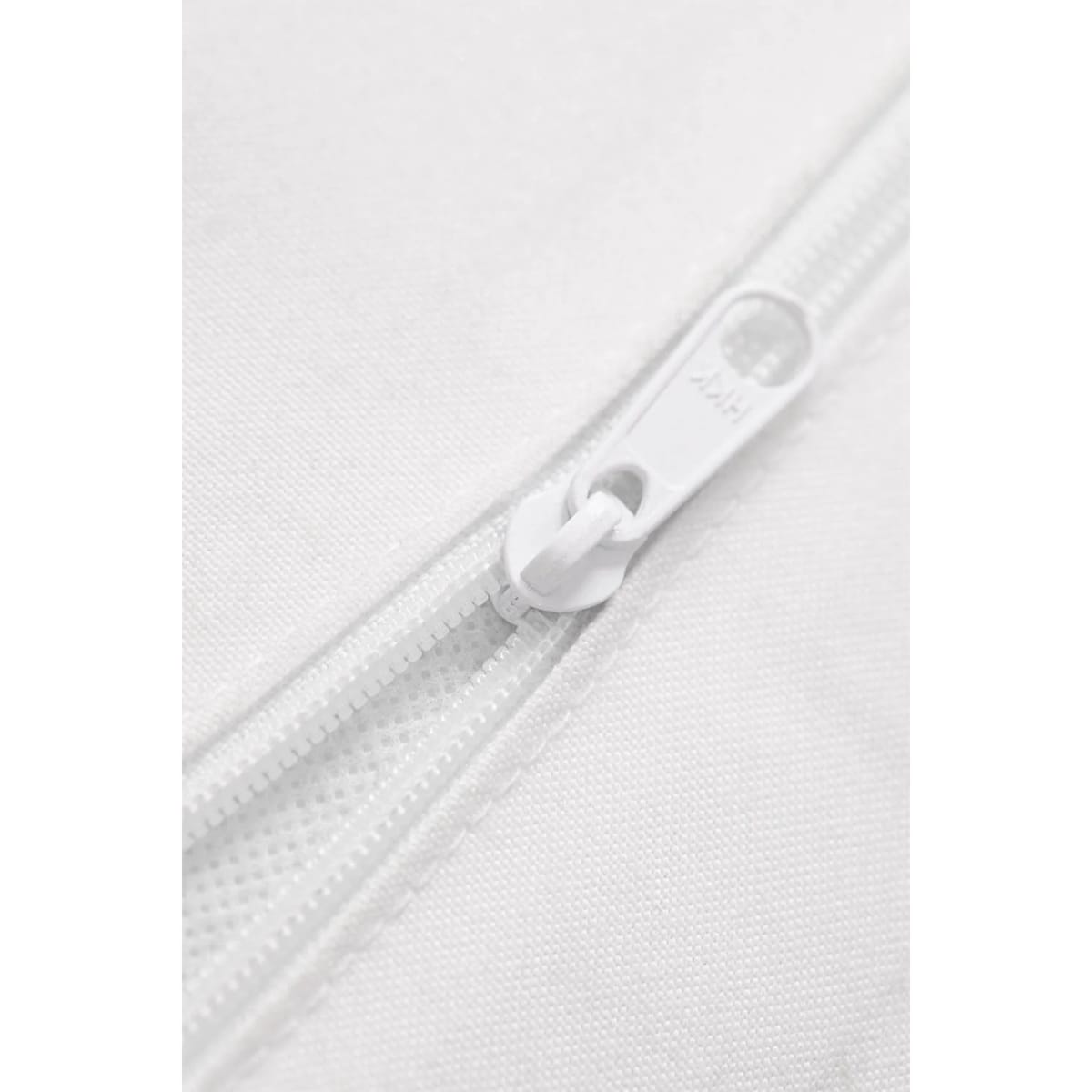 Podwójna leżanka rozkładana z drewna akacjowego Lecia