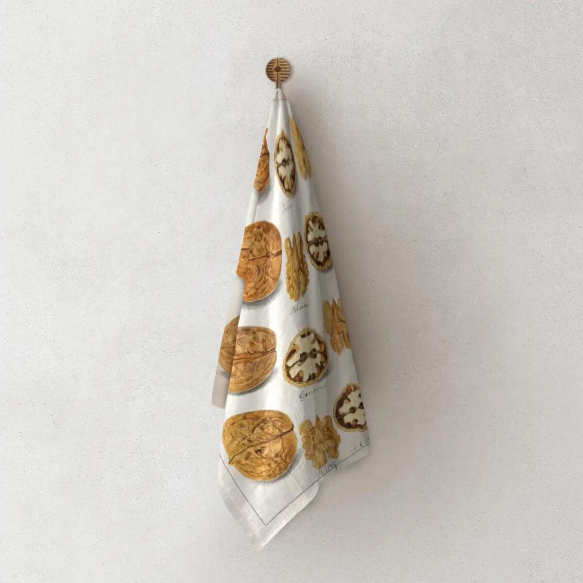 Lniany ręcznik kuchenny - orzechy włoskie