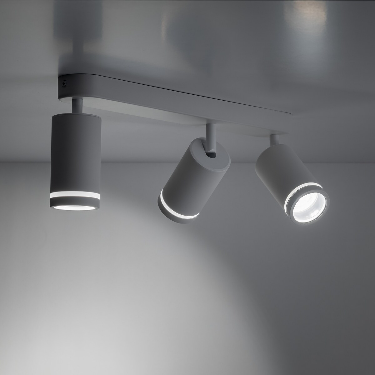 Lampa reflektor spot JET WHITE 6915 TK Lighting biała 3xGU10 regulowana do salonu i kuchni