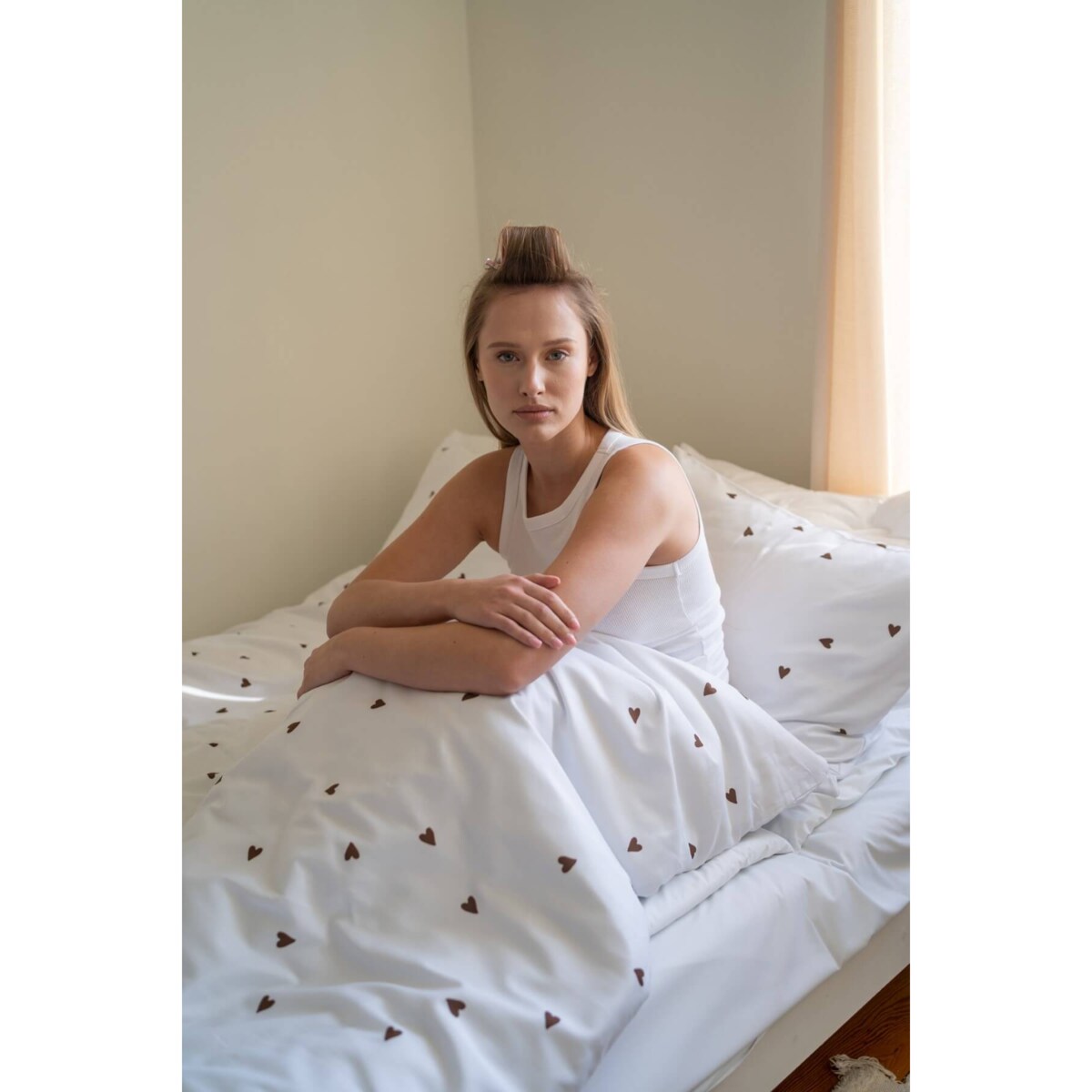Pościel Czekoladowe serduszka 220/200 + 2 x 50/60 cm
