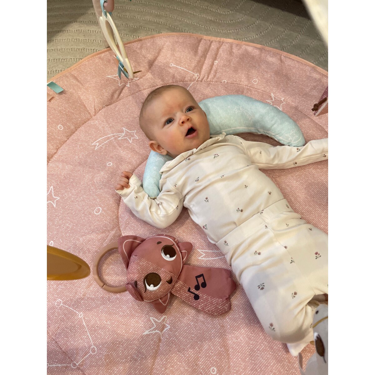 Gimnastyka/mata edukacyjna z pałąkami - Kraina Jednorożca