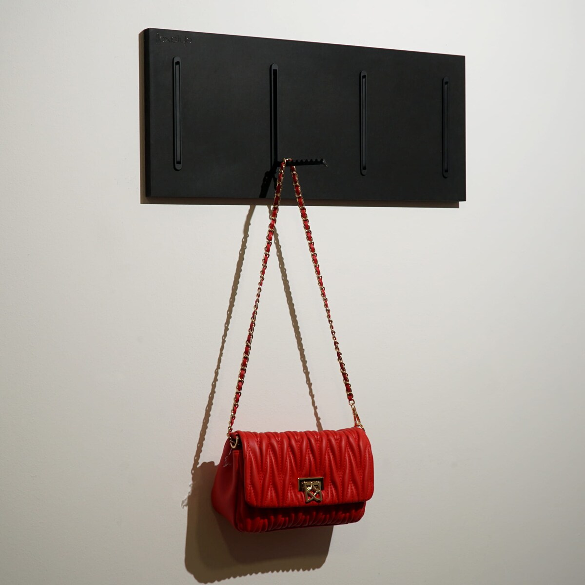 Wieszak na Ubrania czarny 25x60cm na kurtki