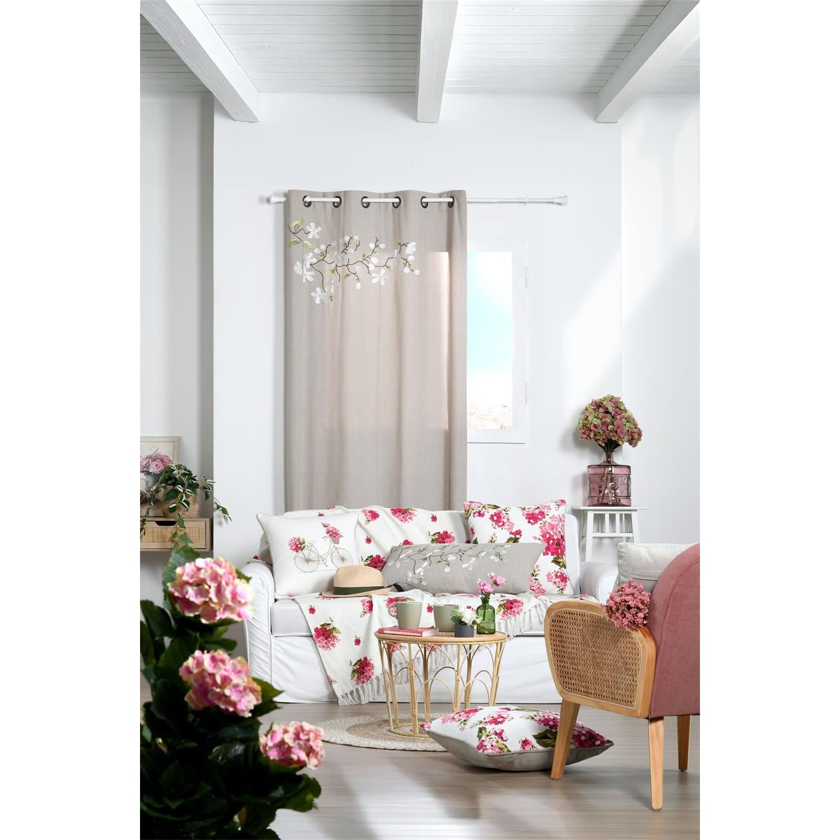 Narzuta bawełniana z kwiecistym wzorem 125 x 150 cm