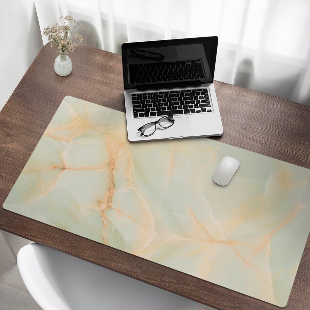 Kremowa mata na biurko Marmurowe żyłki, 120x60 cm