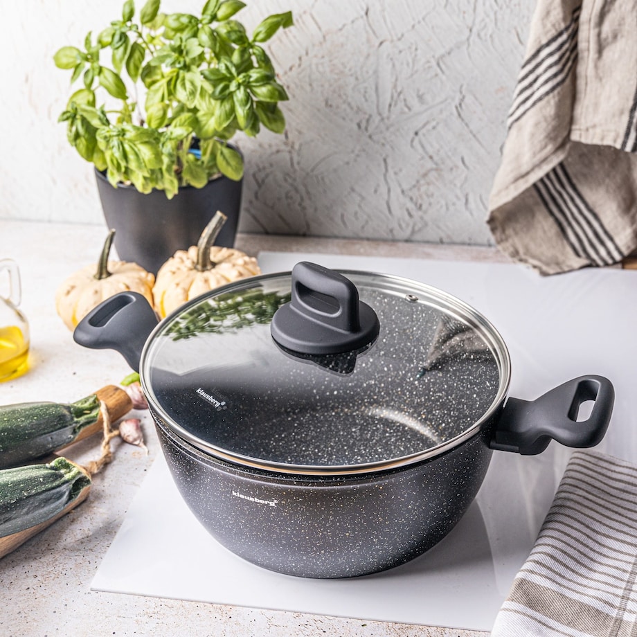 Garnek z powłoką marmurową czarny indukcja gaz 24cm 3.7L KLAUSBERG