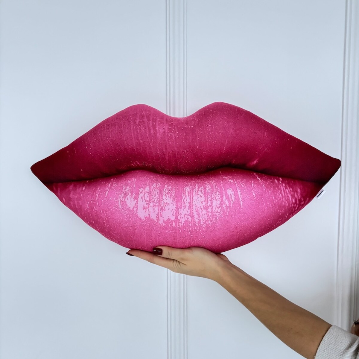 Poduszka duże Usta różowe