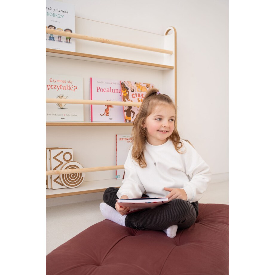 WIDE - wąska biblioteczka do ściany