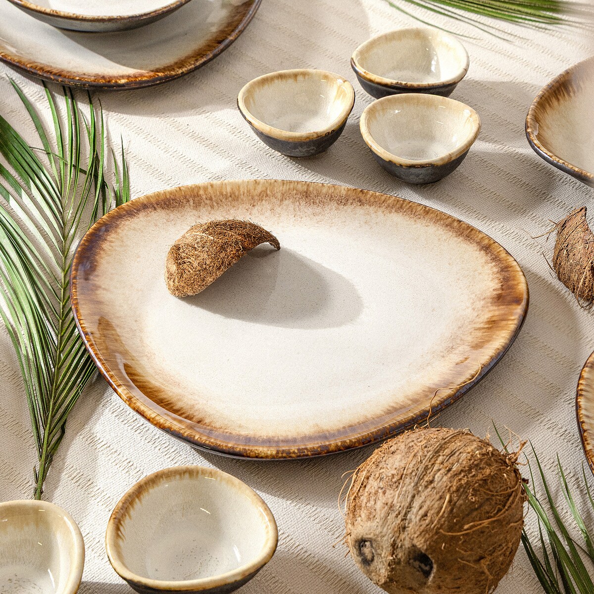 Konsimo PRIMA Zestaw obiadowo-kawowy 6 os. (30 el.), jasnobeżowy