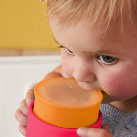 Kubek 360 do nauki picia dla dzieci 250 ml – kubek treningowy niekapek 6m+ Strawberry Shake b.box