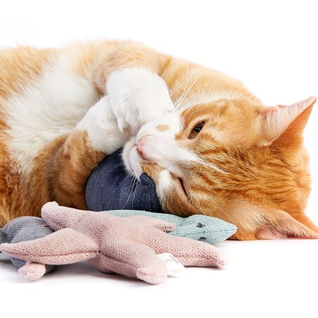 Ręcznie robiona zabawka dla kota z kocimiętką i łuską gryki - kotek