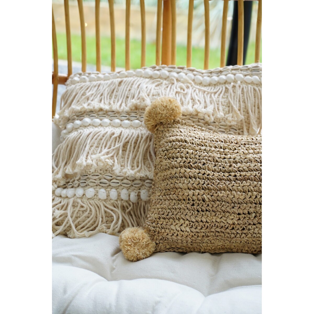 POSZEWKA TROP PROSTOKĄT Z POMPONAMI