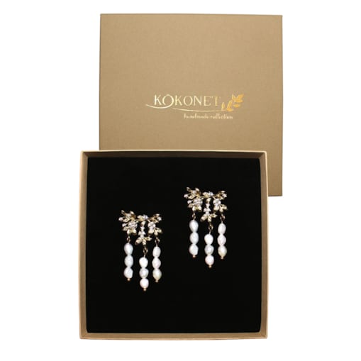 Kolczyki z perłami słodkowodnymi robione ręcznie pozłacane wiszące sznury