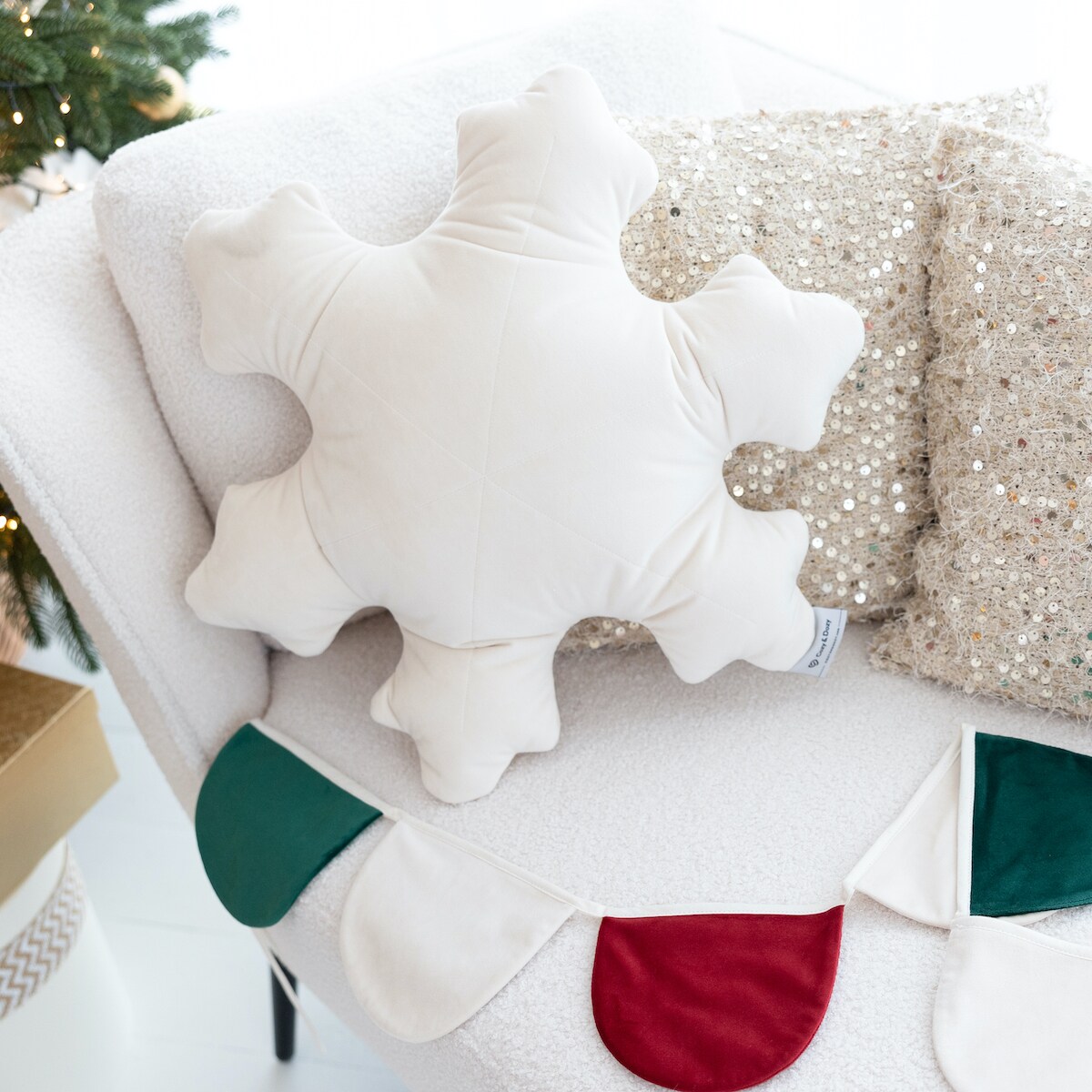 Poduszka dekoracyjna płatek śniegu, szara poduszka Snowflake