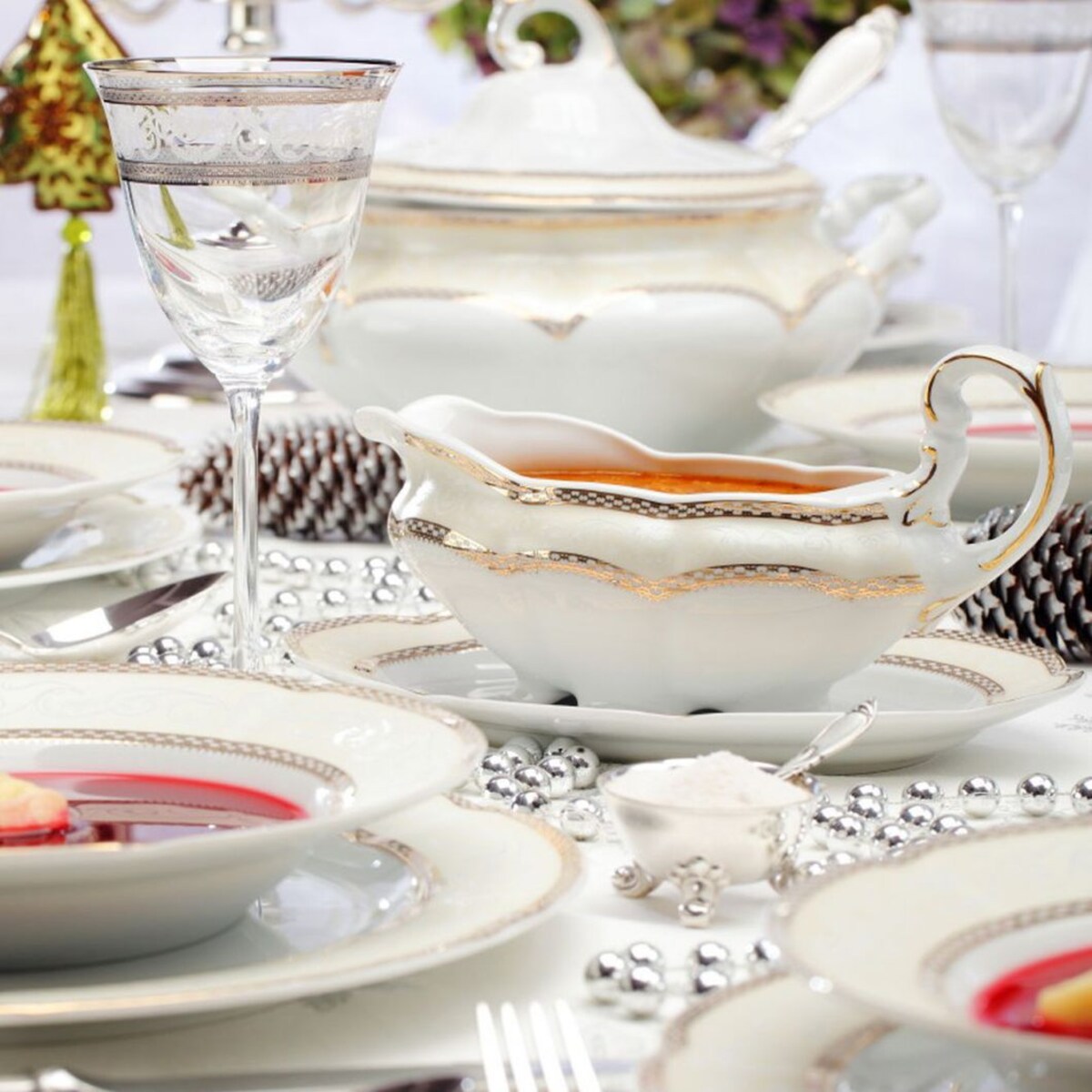 Zestaw talerzy dla 6 osób 18 el. Bolero Vienna Złota E363