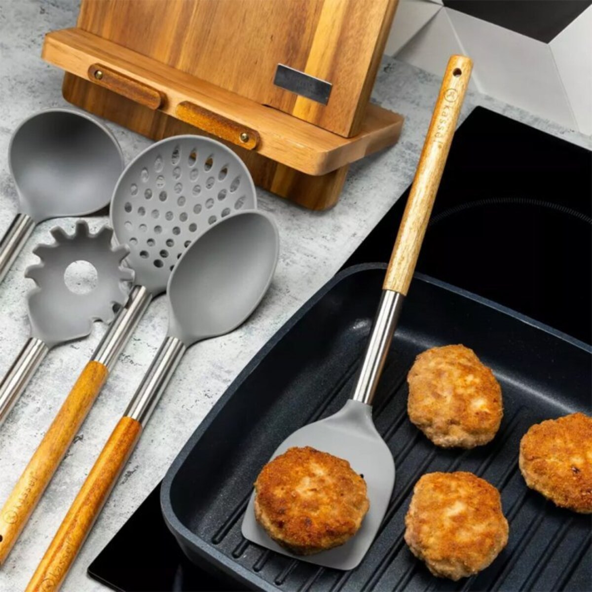 5 Elementowy Zestaw Akacjowych Przyborów Kuchennych Kassel 93571