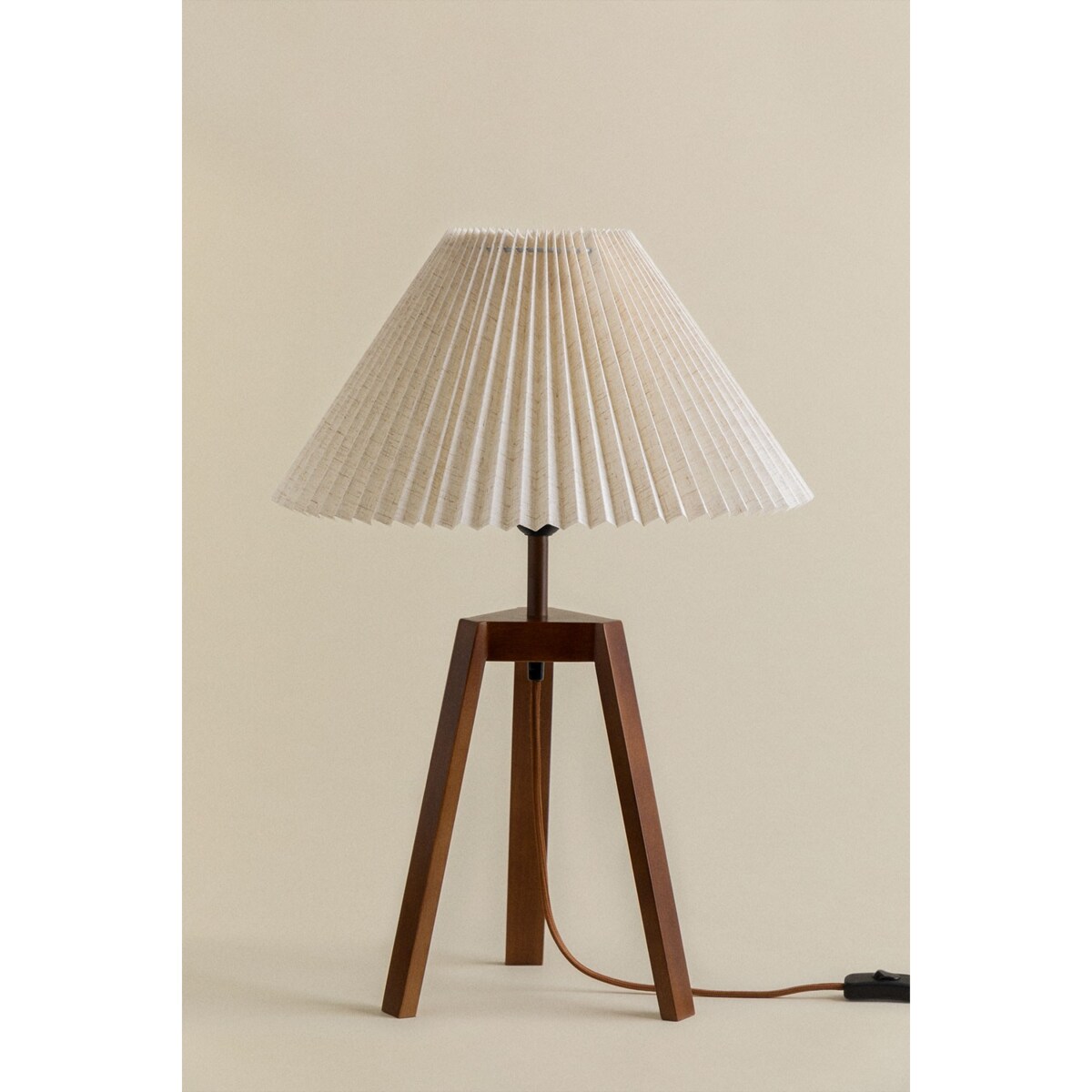 Lampa stołowa na trójnogu Plisse 60 cm