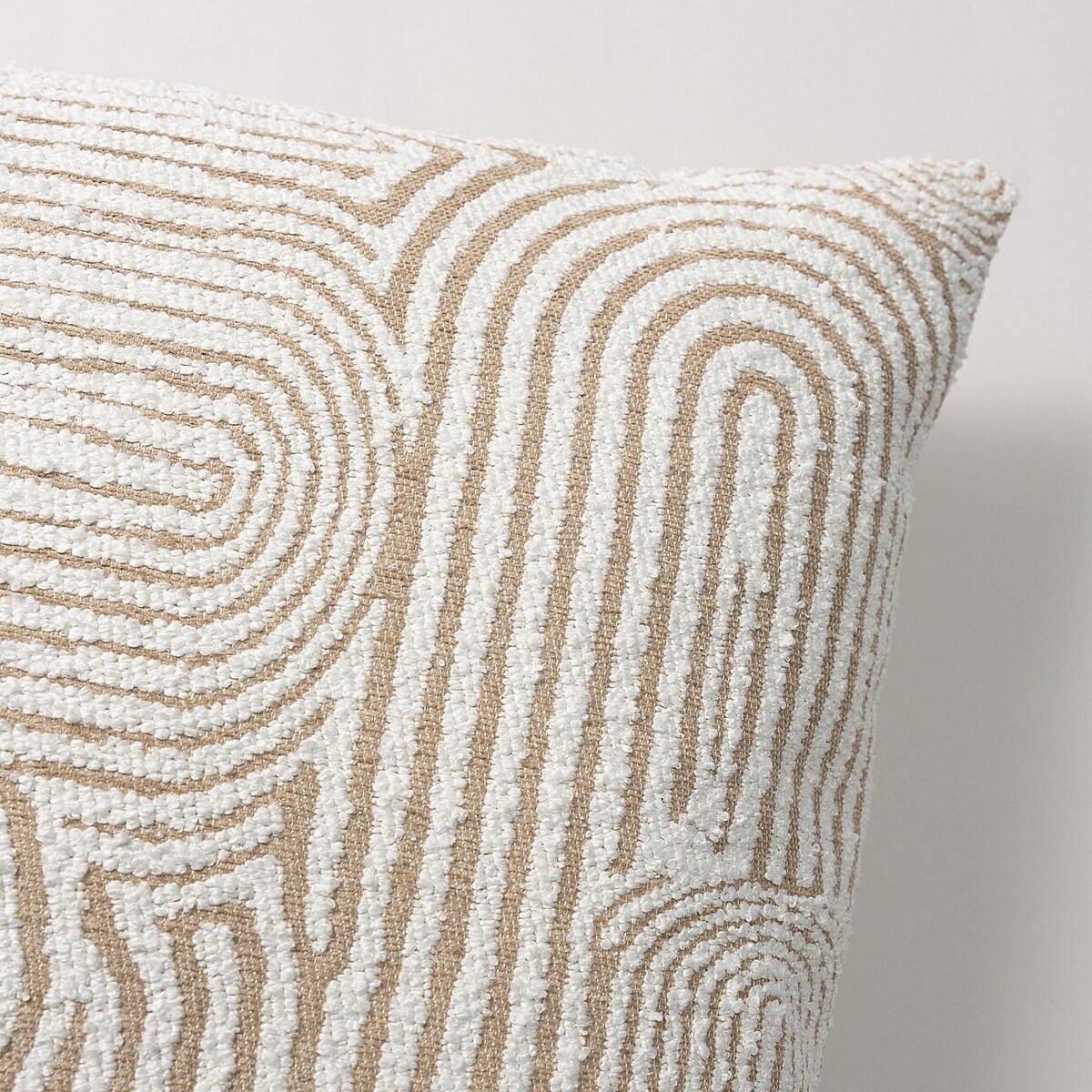 Poszewka Kinga na poduszkę 50x50 beżowe łuki na kremowym tle