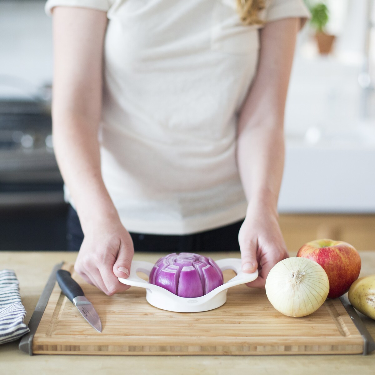 Krajalnica do jabłek lub cebuli Good Grips, OXO