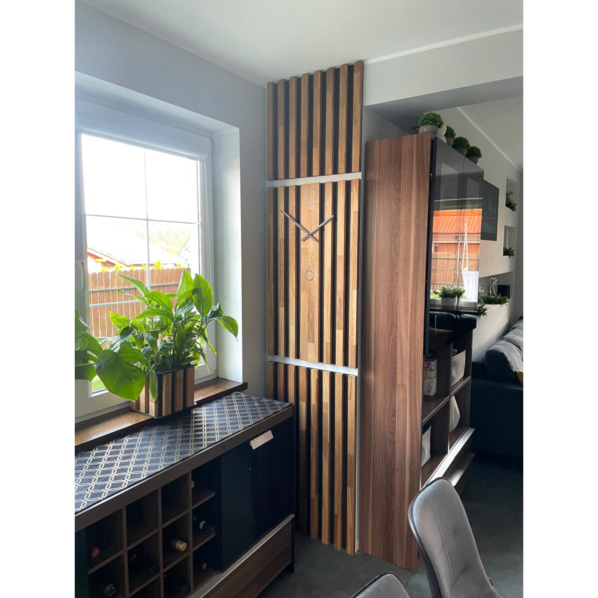 Dębowy panel ścienny Zegar w Lamelach 250x58cm