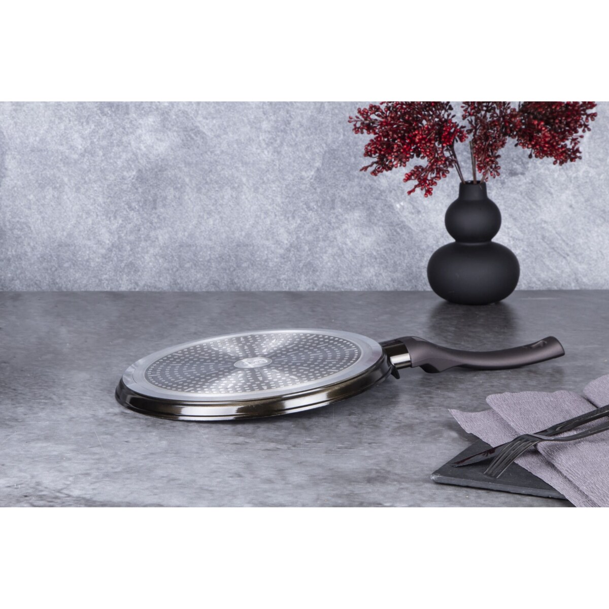 Patelnia naleśnikowa z powłoką granitową 28cm do naleśników BERLINGER HAUS Shiny Black