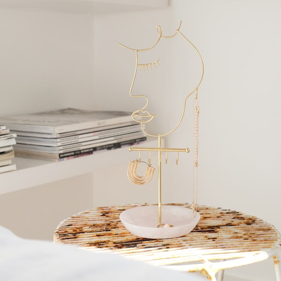 Stojak na biżuterię Face różowy kwarc