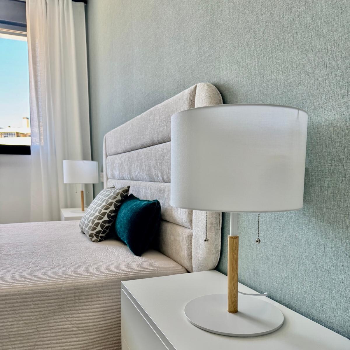 Lampa stojąca Light Prestige Fogo biały 2 x E27 1 szt.