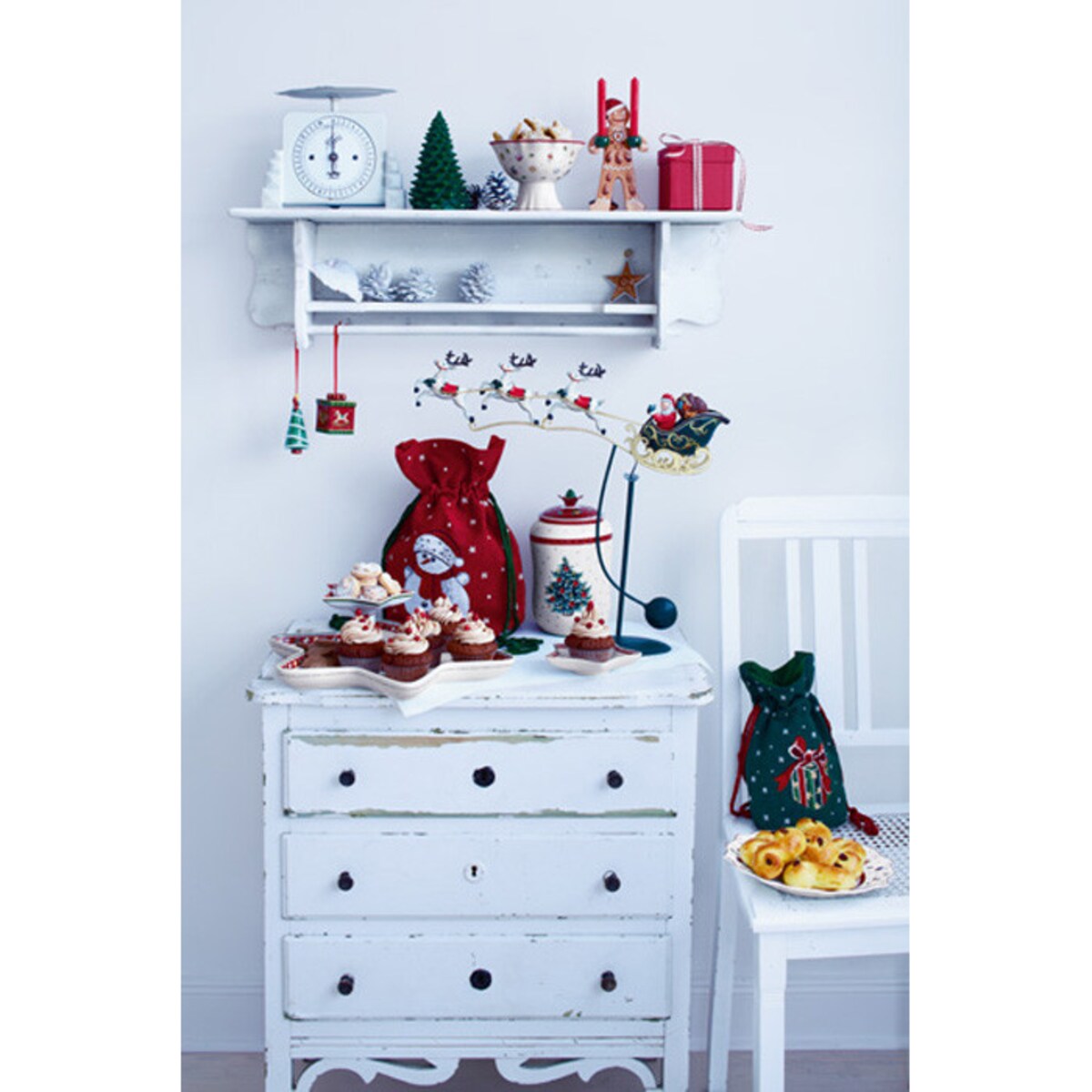 Talerz sałatkowy czerwony Toy's Delight, 24 cm, Villeroy & Boch