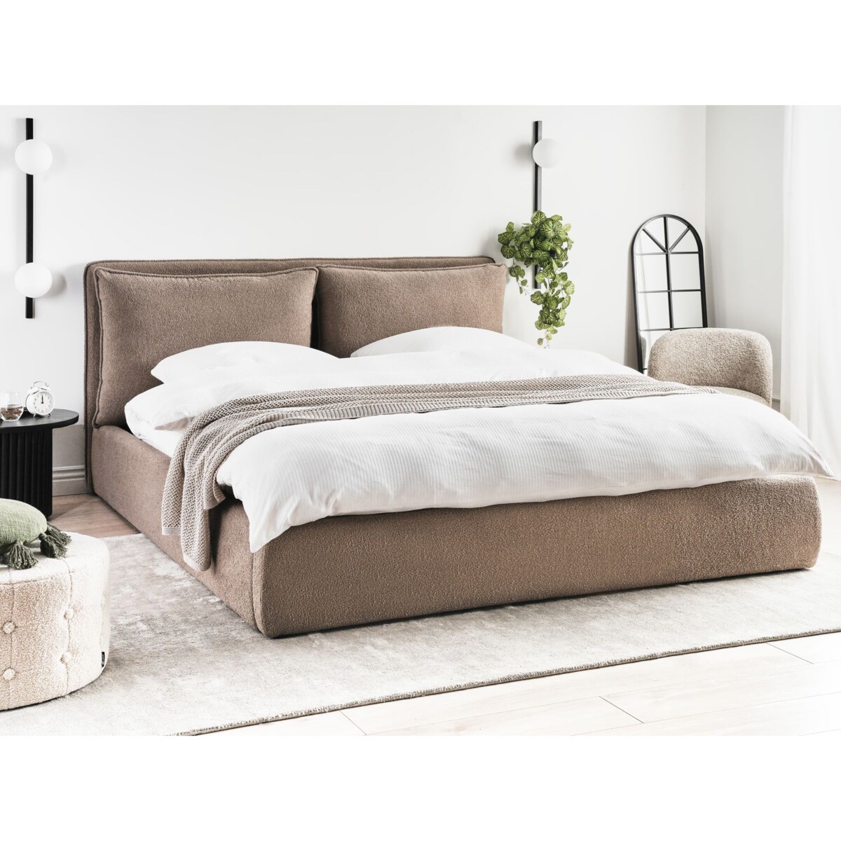 Łóżko z pojemnikiem Boucle BAJONNA 180 x 200 cm Beżowoszary