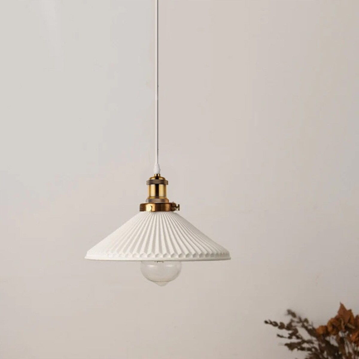 Lampa Sufitowa Wisząca Ceramiczna Biała Retro
