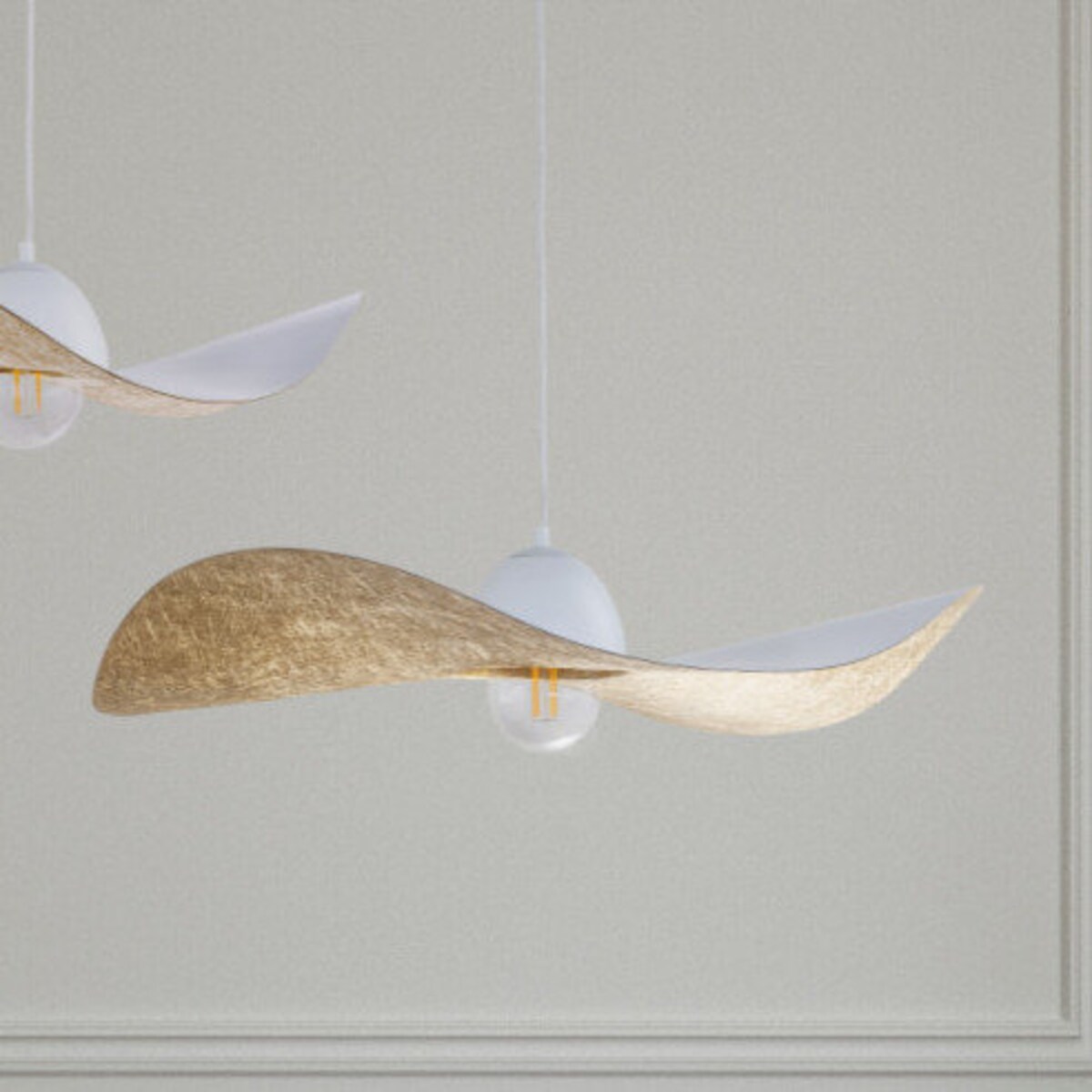 Wisząca lampa do przedpokoju KAPELLO metalowy zwis biały kulisty