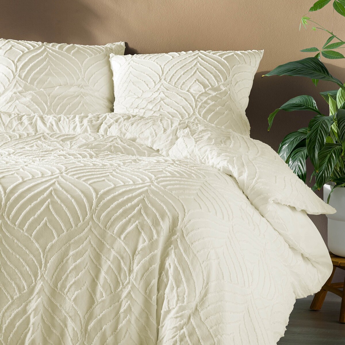 Komplet pościeli z tuftowanym wzorem 240x220 cm TIPLU beżowy
