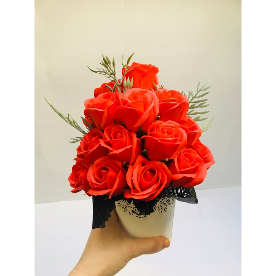 BUKIET KWIATY Z MYDŁA pachną róża czerwona na prezent upominek dla bliskich