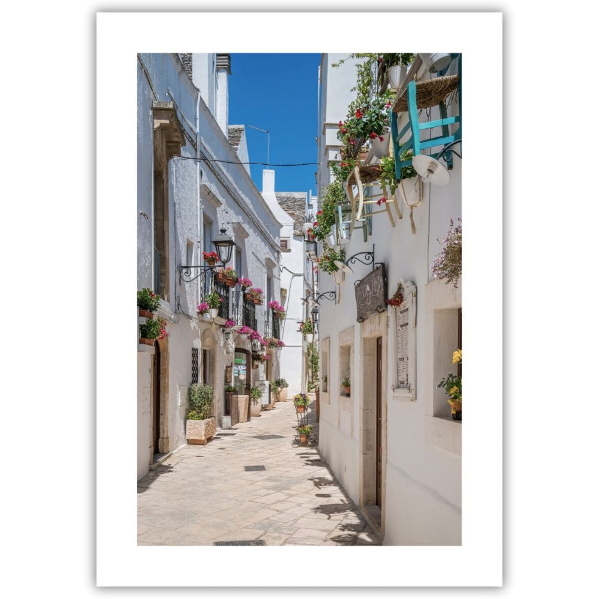 plakat malownicza uliczka locorotondo apulia włochy 50x70