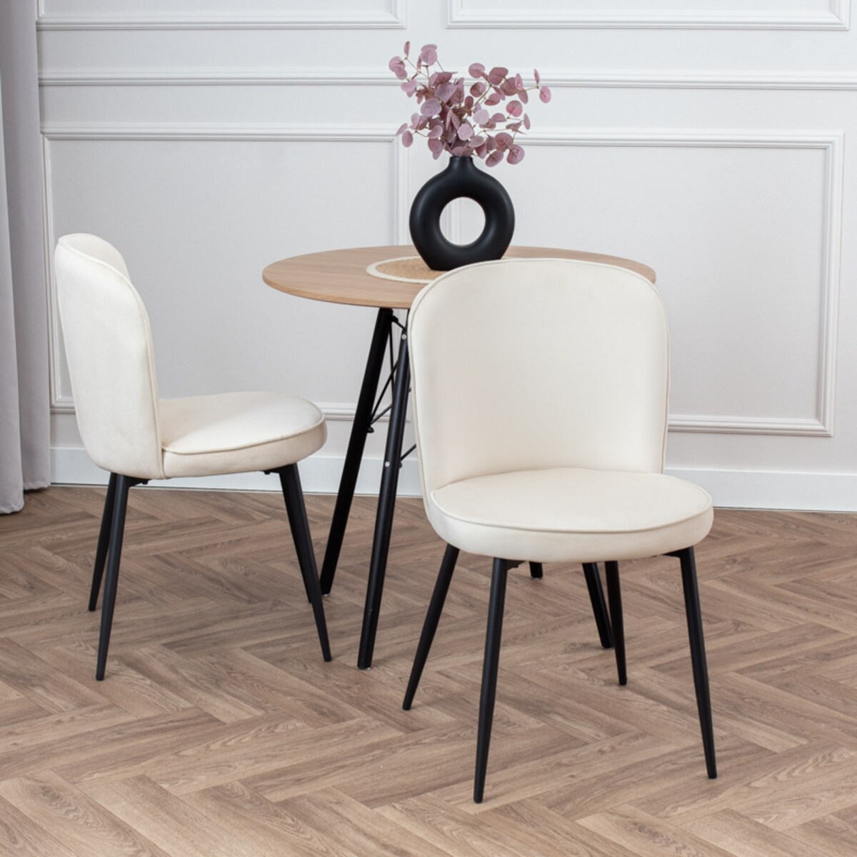 Krzesło tapicerowane do salonu jadalni welurowe beżowe wygodne velvet