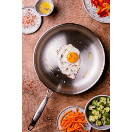 Profesjonalna patelnia stalowa Hikari 28 cm z pokrywką Na indukcje Na gaz Nierdzewna