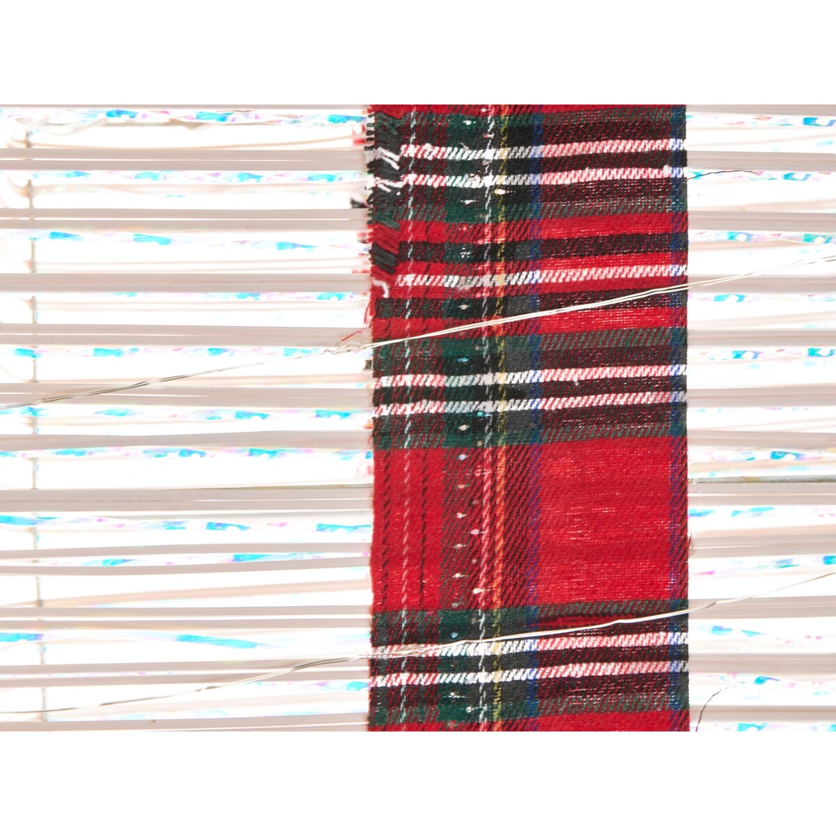 Zestaw 3 dekoracji świątecznych LED MANGEN Prezenty świąteczne 20/25/35 cm Złamana biel