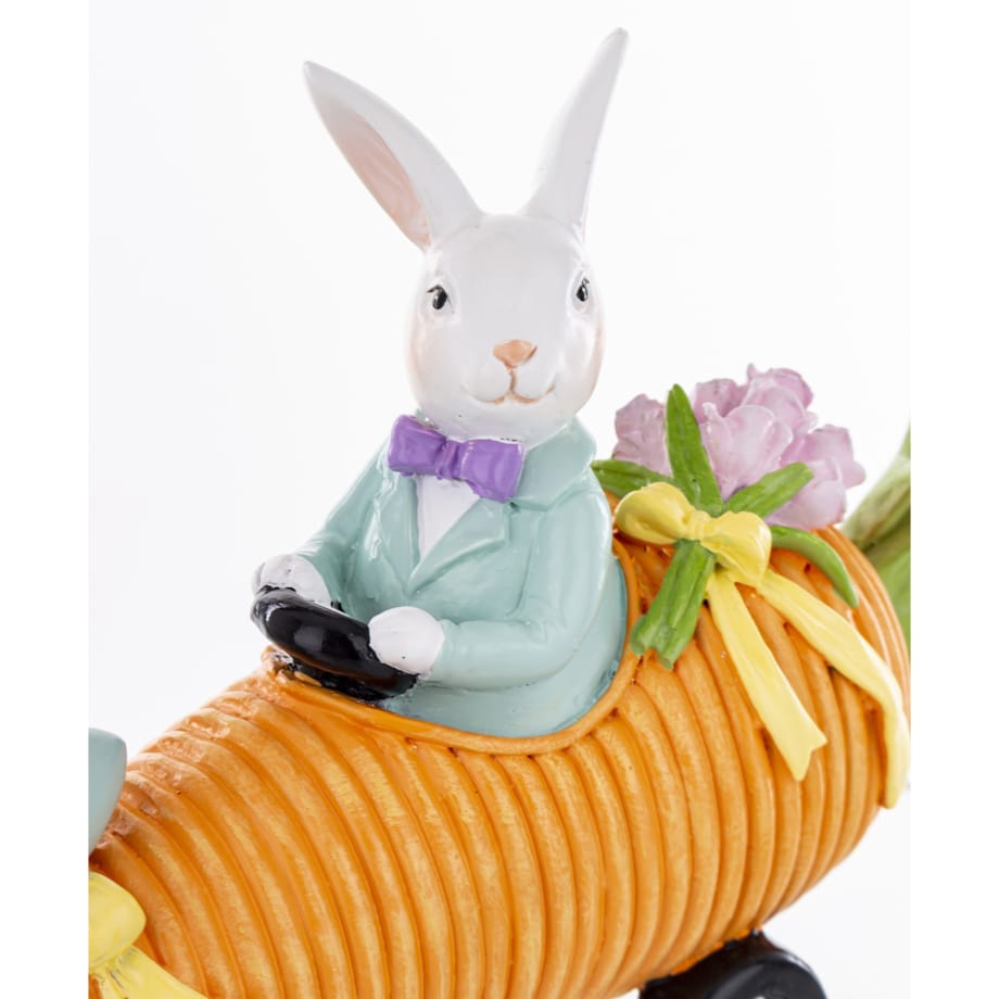 Dekoracja - królik AUTOMOBILISTA na marchewce 12,5x22x6 cm