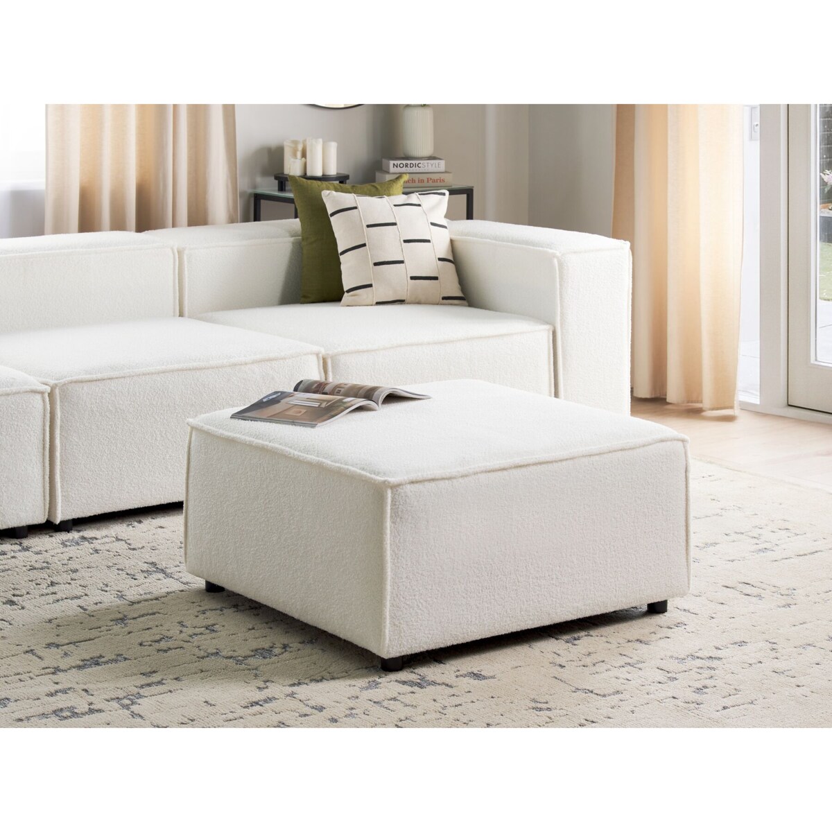 Otomana boucle biała APRICA