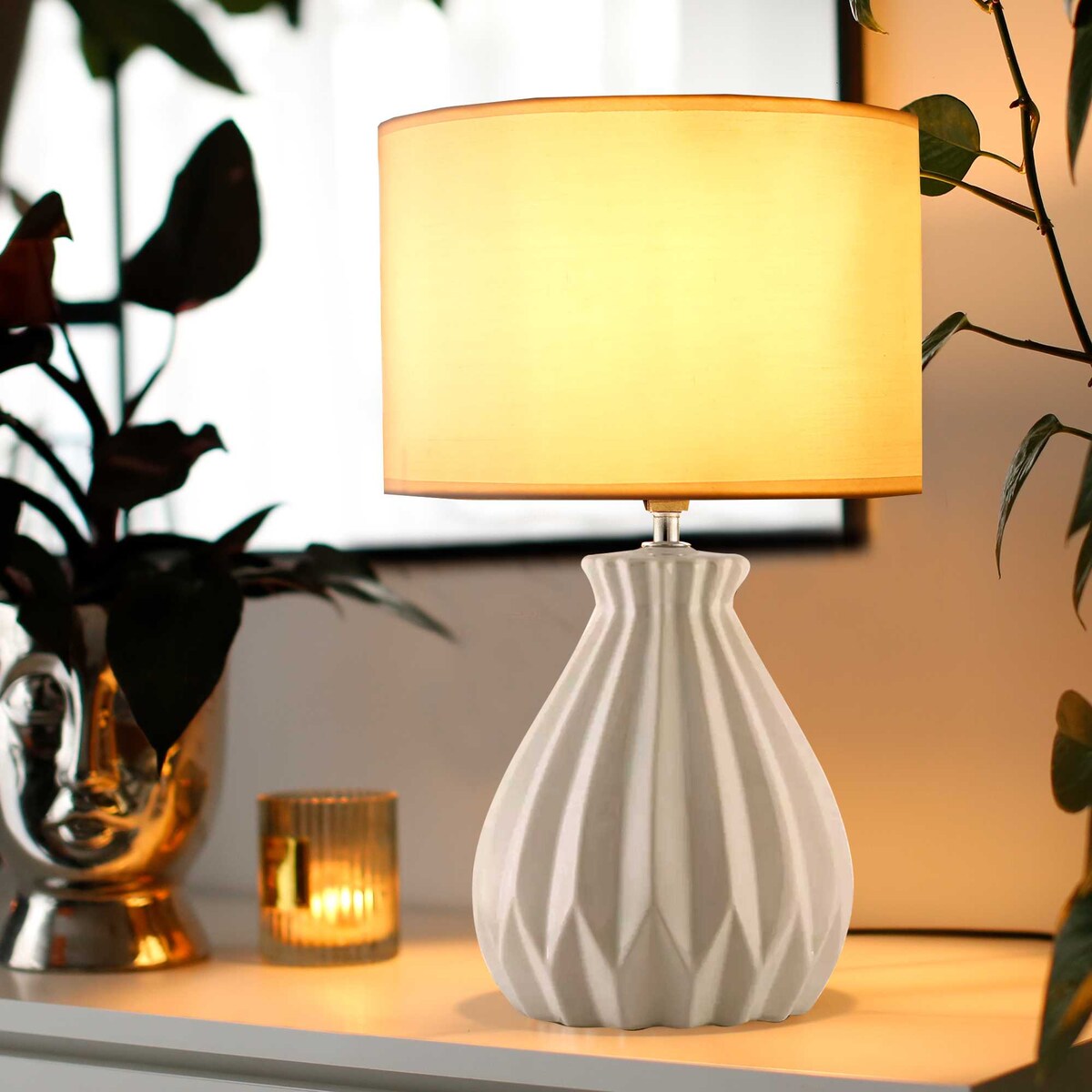 KONSIMO FABO lampa stołowa biała