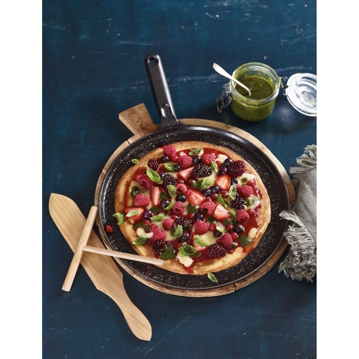 STAUB Patelnia do naleśników z metalowym uchwytem 30 cm, czarny