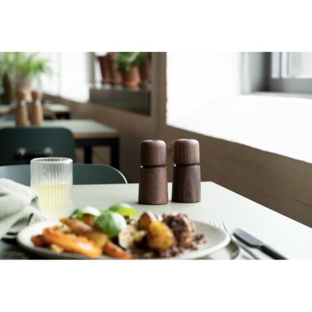 Młynek do przypraw drewno orzechowe Stockholm, 11 cm, Crush Grind