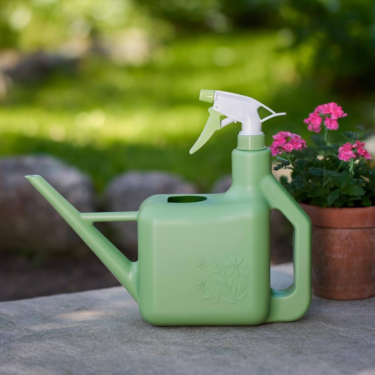 Konewka z wbudowanym spryskiwaczem, 31 x 9,5 x 27 cm, plastikowa