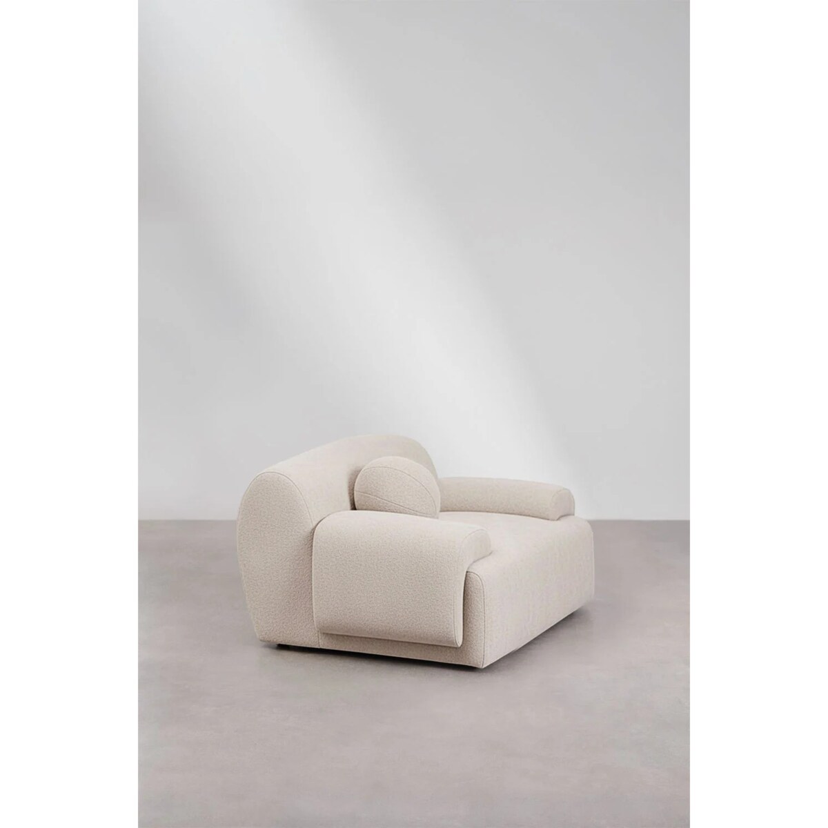 Fotel tapicerowany z poduszką Shirina, beżowy