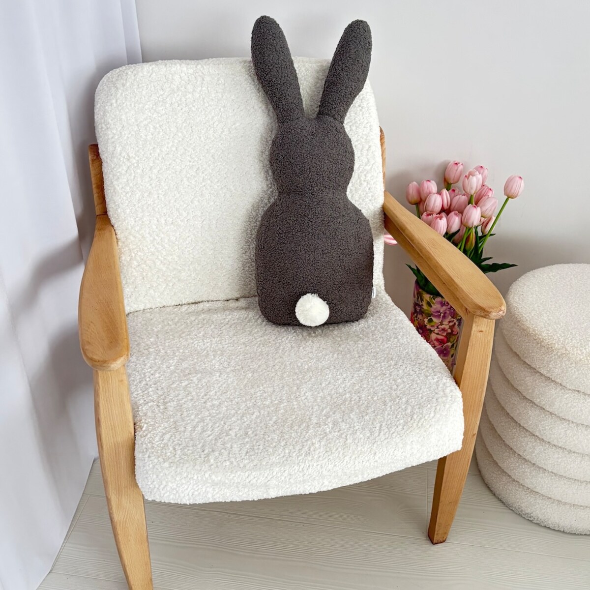 Poduszka minimalistyczny Zając boucle szary