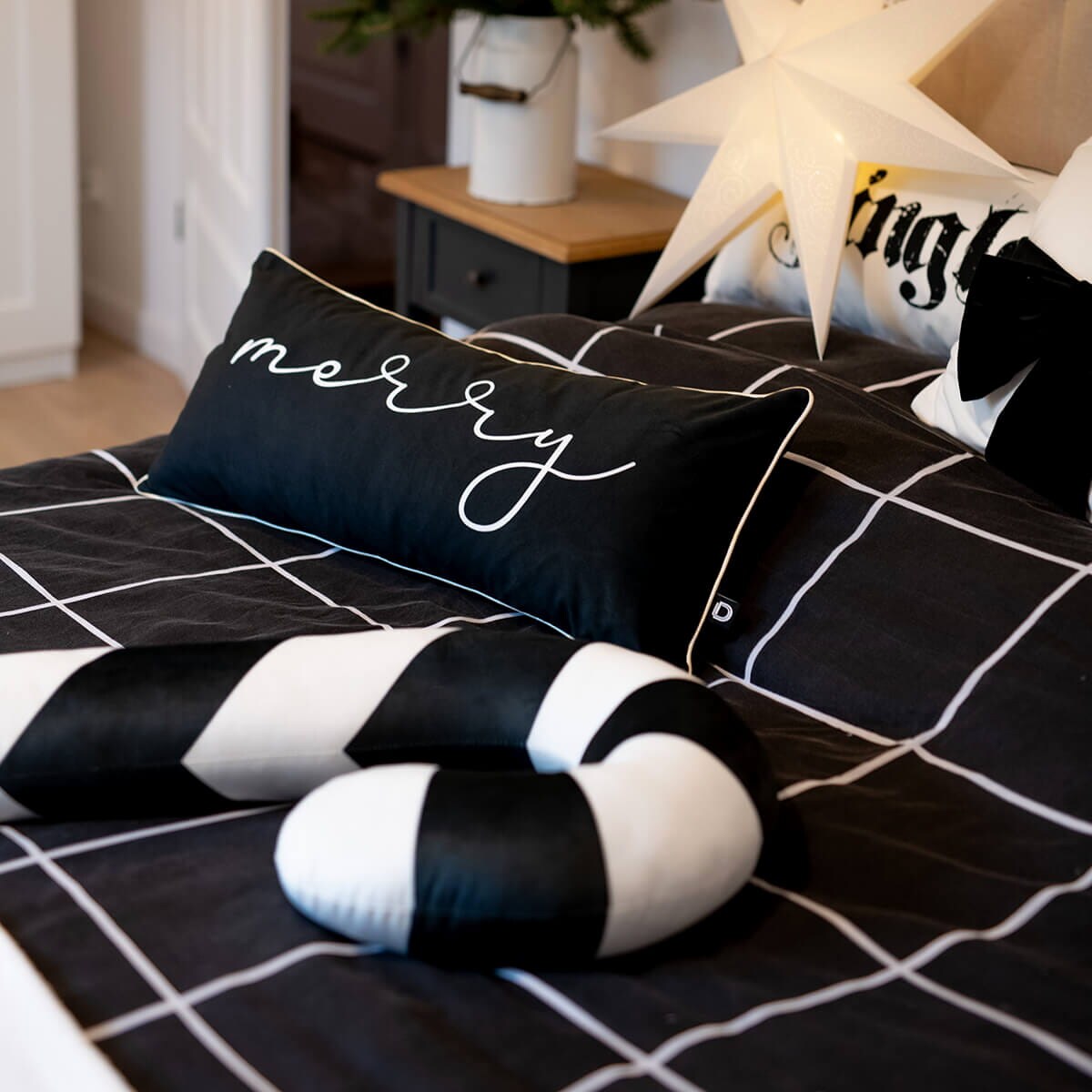 Poduszka XMAS wzór XM19 | Czarna laska cukrowa XXL