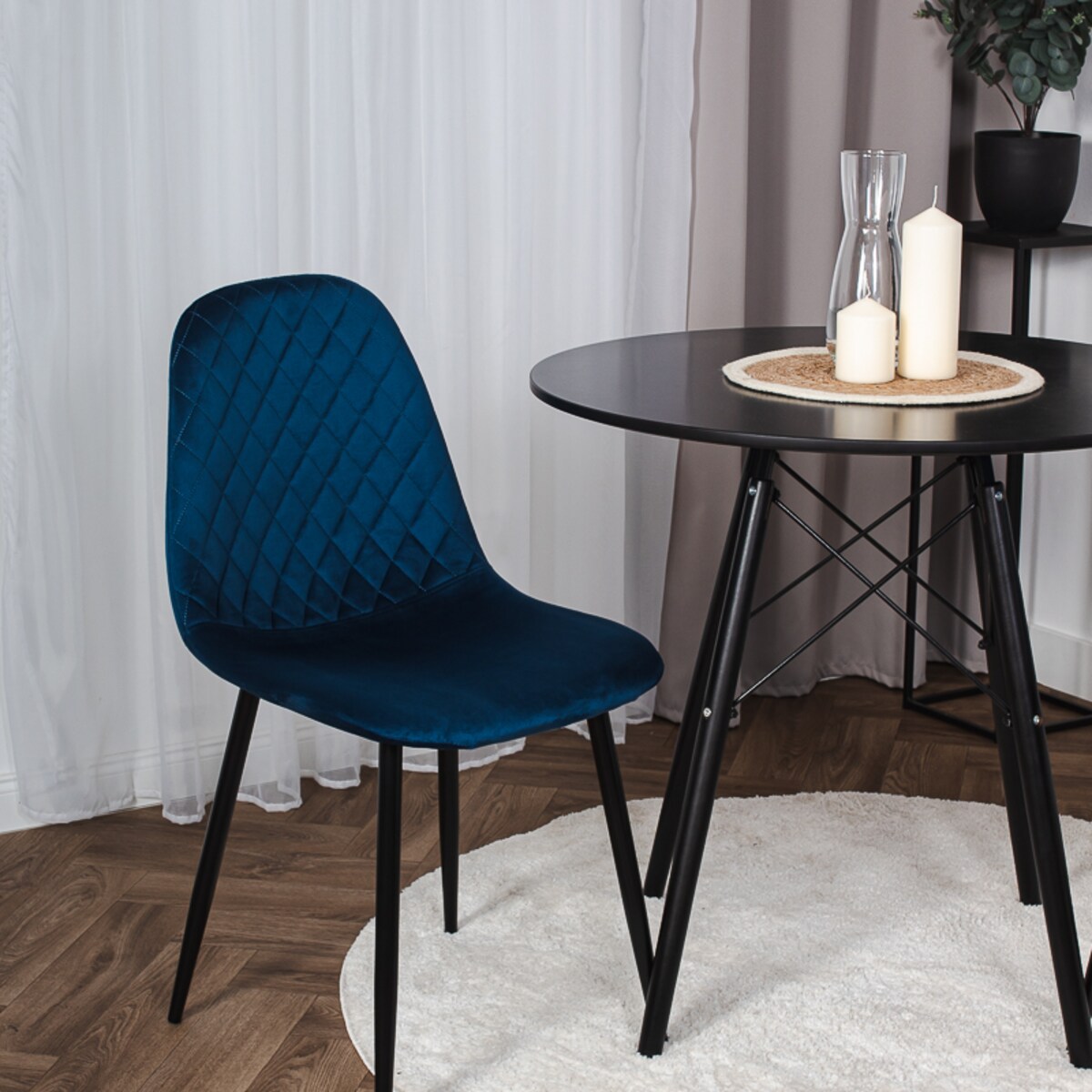 Krzesło tapicerowane do salonu jadalni nowoczesne pikowane do granatowe
